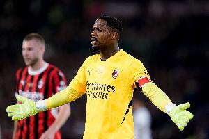 记者马特奥-莫雷托：米兰准备重启和迈尼昂的续约谈判