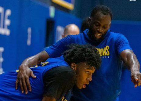 betvictor伟德-怀斯曼已参加5对5全场对抗 格林预计3到4周后复出