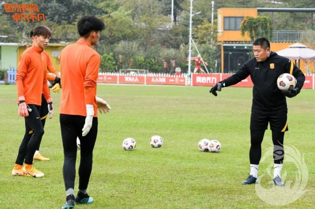 betvictor伟德官网-李雷雷：我不是严厉的教练 好的门将教练脚法都好